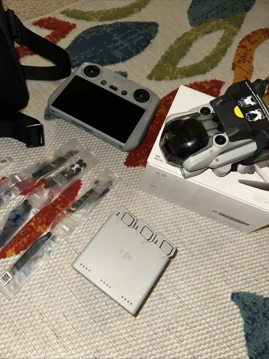 DJI Mini 3 Pro Fly More Vlogger Combo (DJI RC ) - Image 3