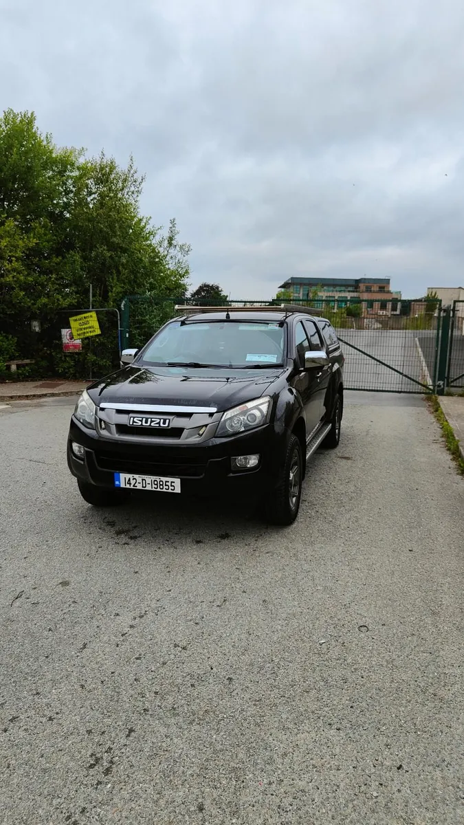 Isuzu D-Max 2014 **NO VAT** - Image 1