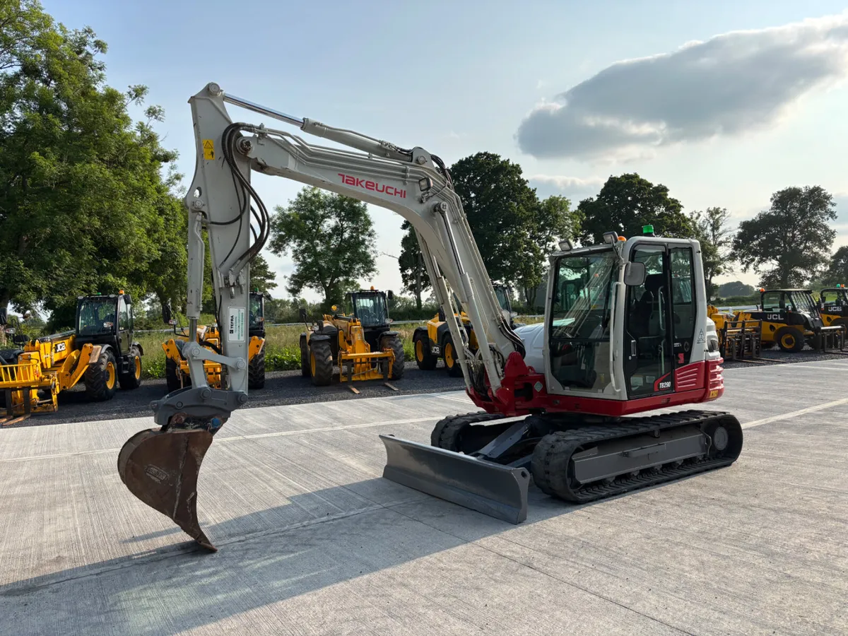2019 TAKEUCHI TB290 - Image 2