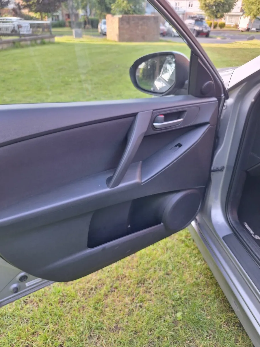 Mazda Mazda3 2012 - Image 4