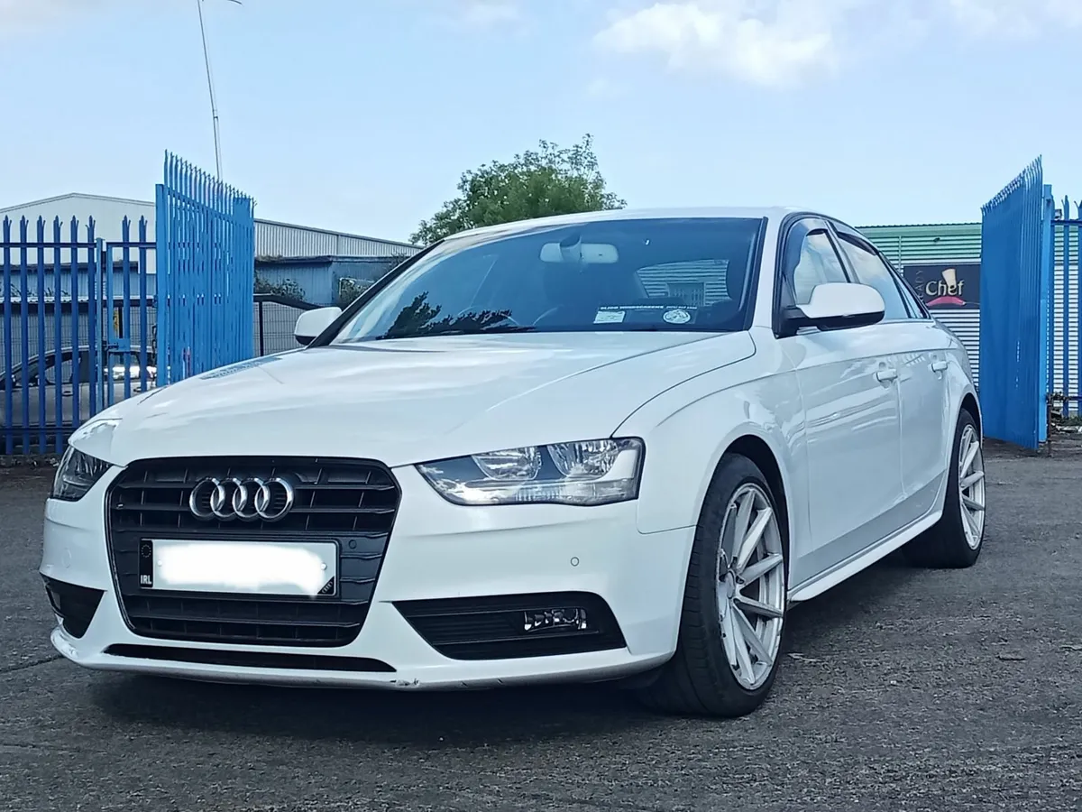 Audi A4 2013 - Image 1