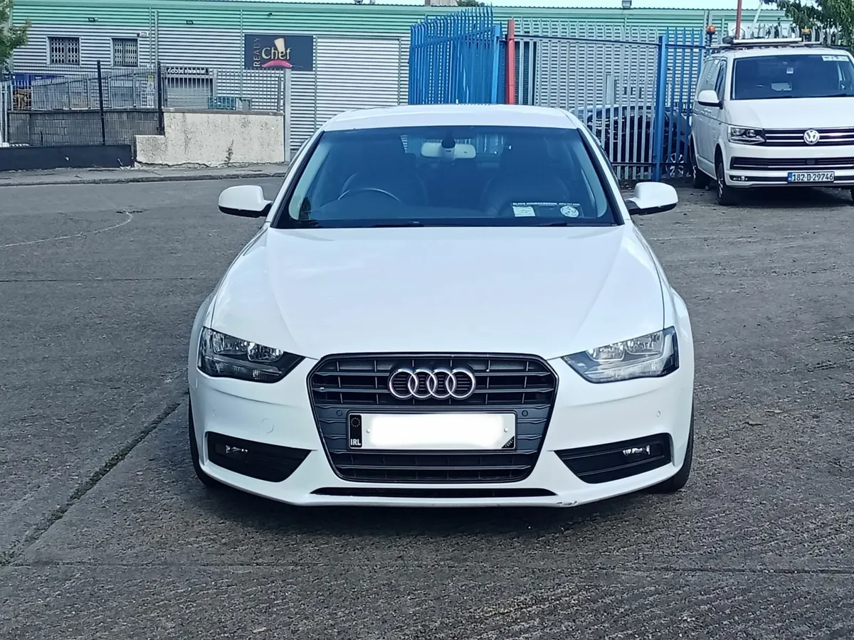 Audi A4 2013 - Image 2