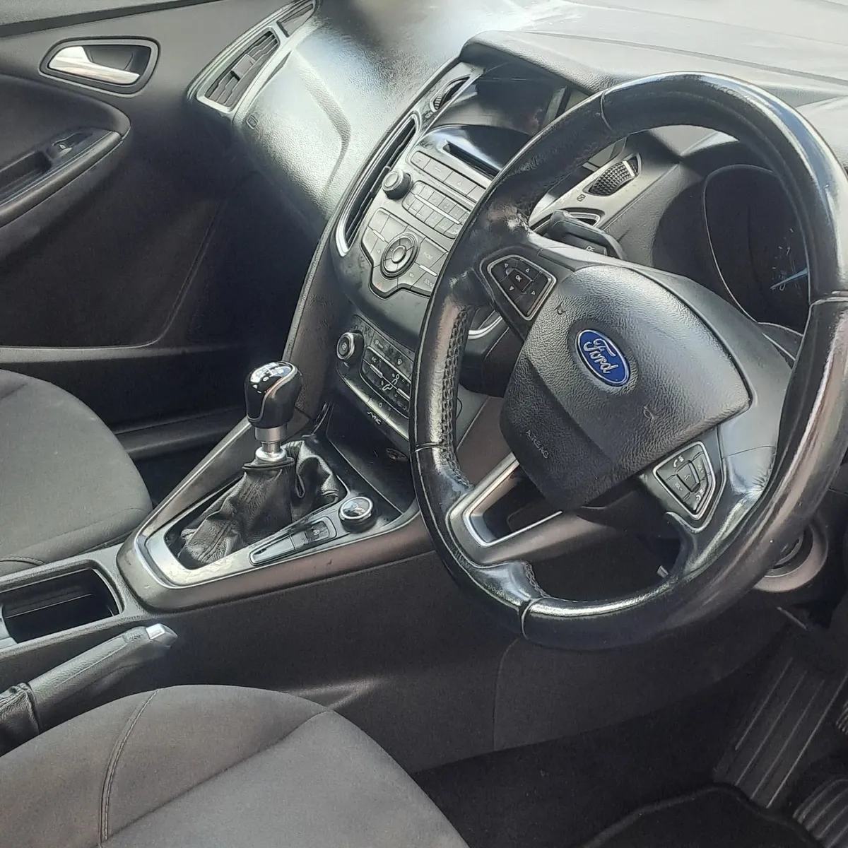 Ford Focus 2015 Manual 1.6 diesel Grey - Image 2