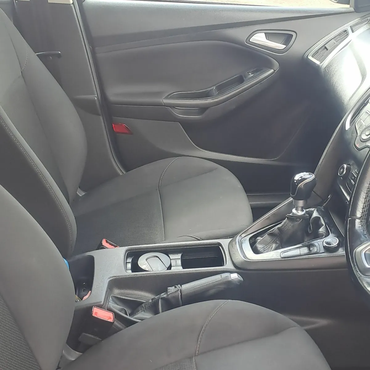Ford Focus 2015 Manual 1.6 diesel Grey - Image 4