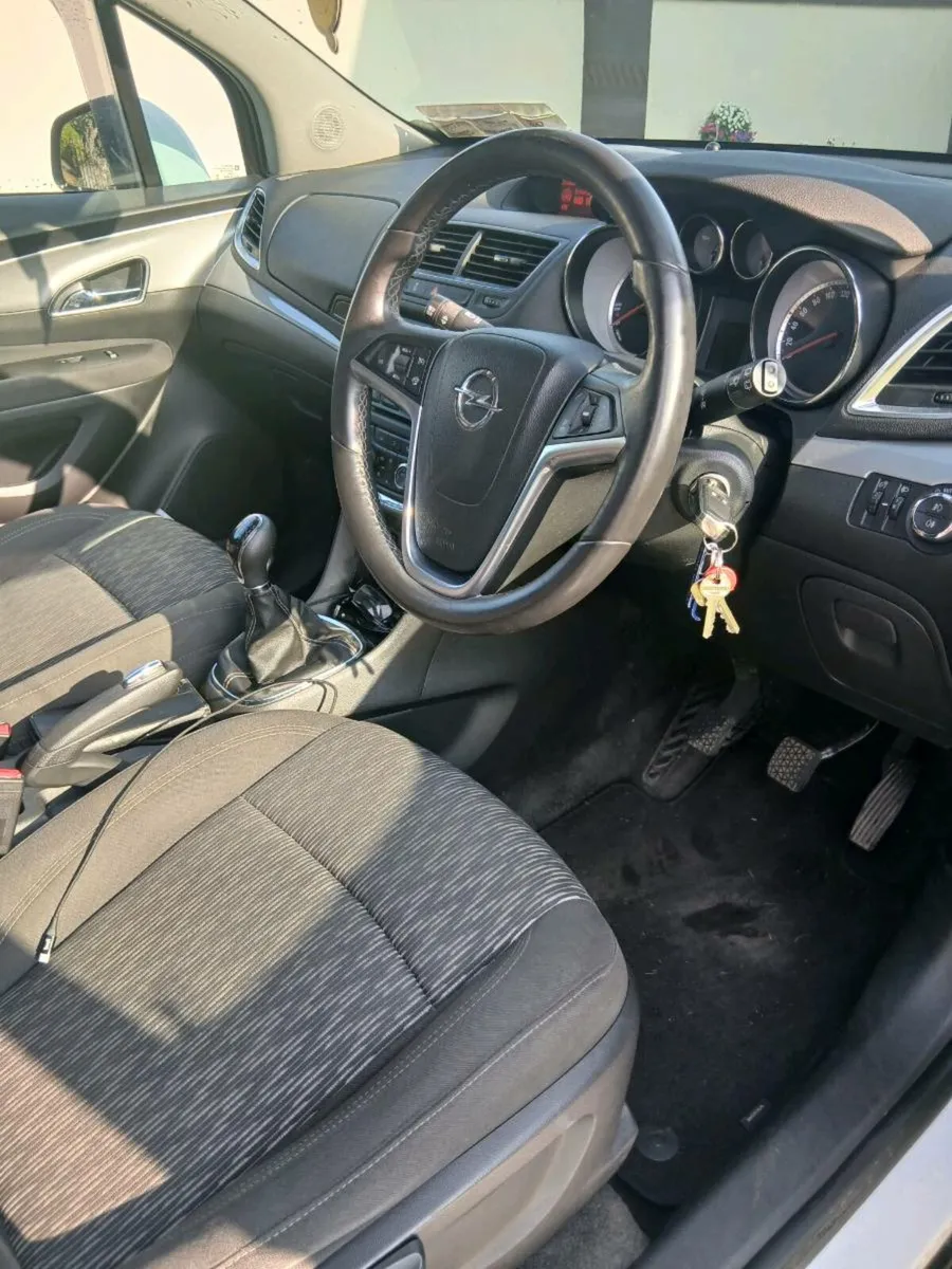Car - Image 1