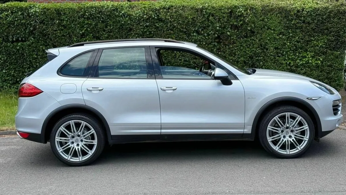 Porsche Cayenne 4.8 S V8 - 1 Owner Stunning NI - Image 1