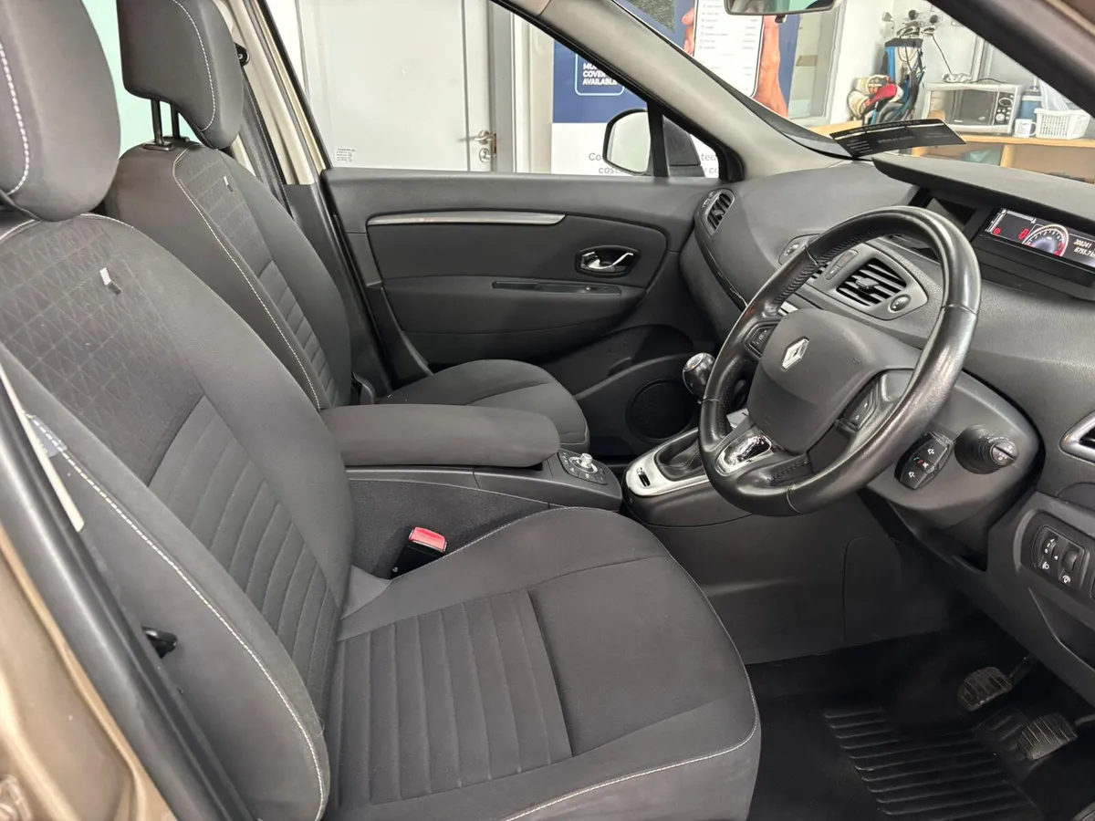 Renault Grand Scenic 2016 1.5DCI. LIMITED  7 SEATS - Image 4