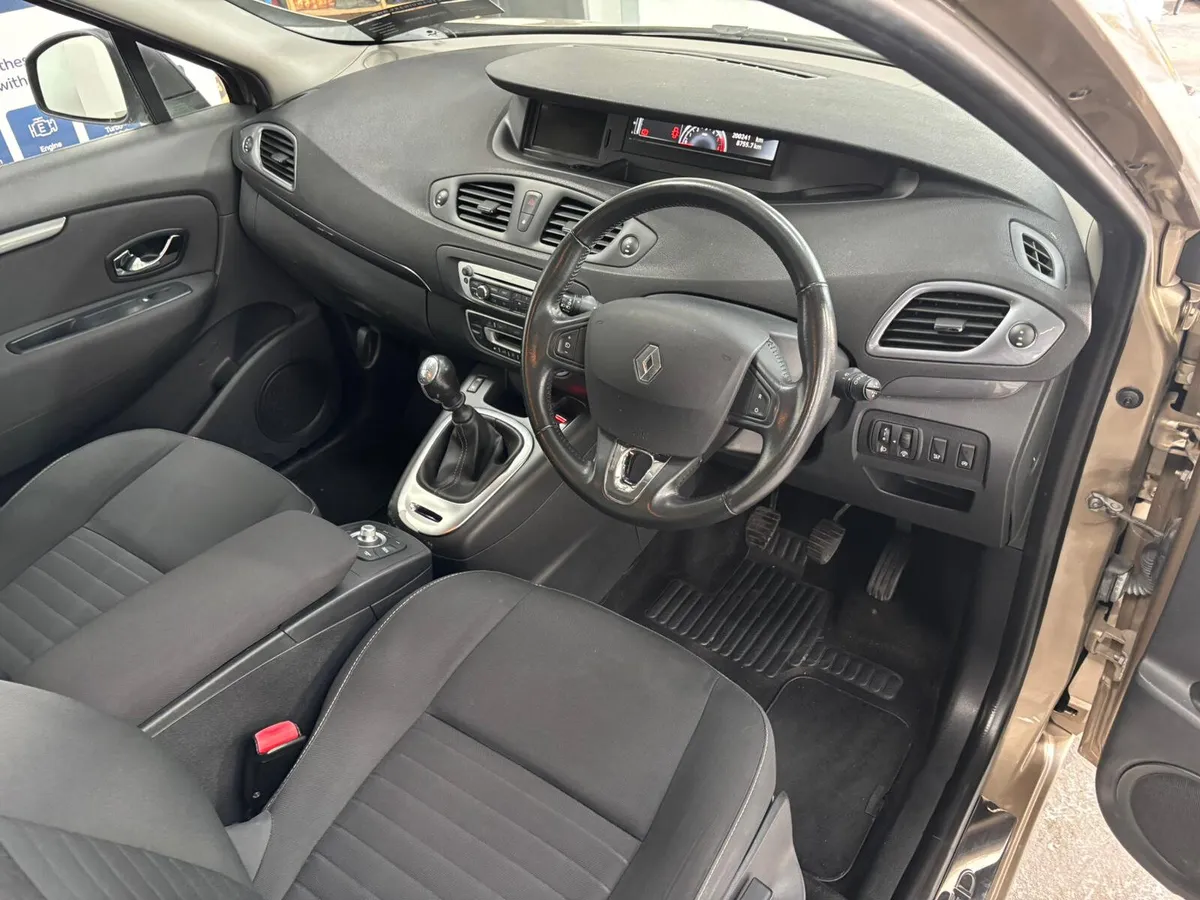 Renault Grand Scenic 2016 1.5DCI. LIMITED  7 SEATS - Image 3