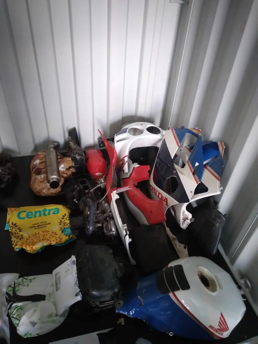 Honda CBR 250R MC19 PROJECT - Image 2