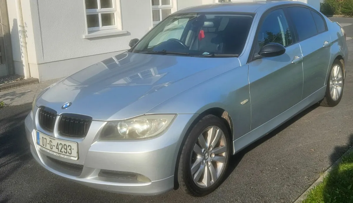 BMW 318i SE - Image 1