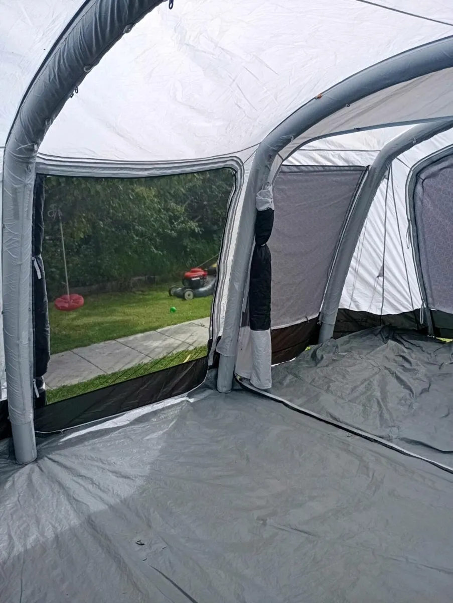 Tent - Image 2