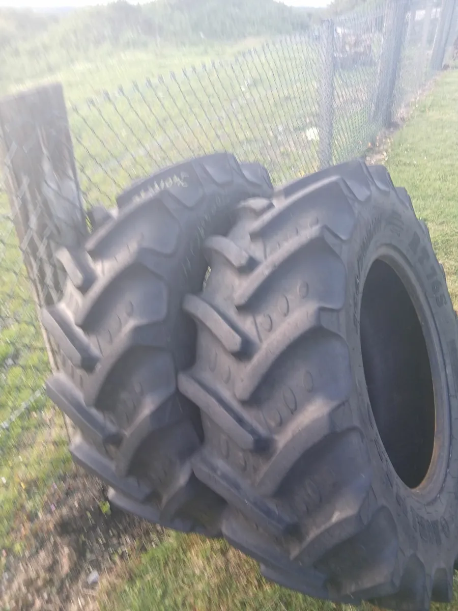 Tractor tires - Image 2