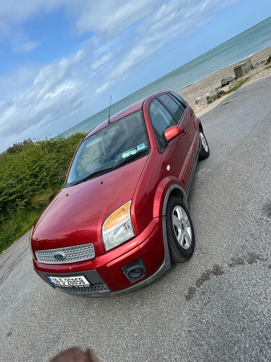 Ford fusion automatic new nct & low kms - Image 2