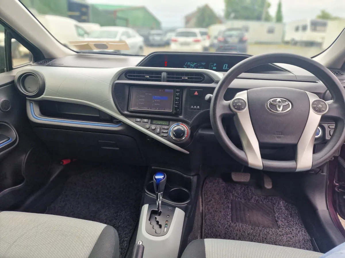 Toyota Aqua 2014 - Image 3