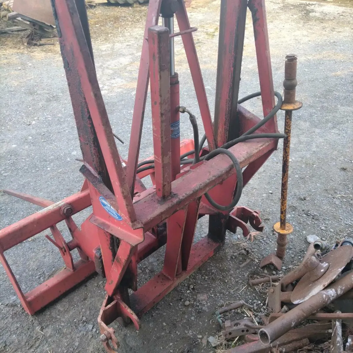 Bale stacker - Image 1