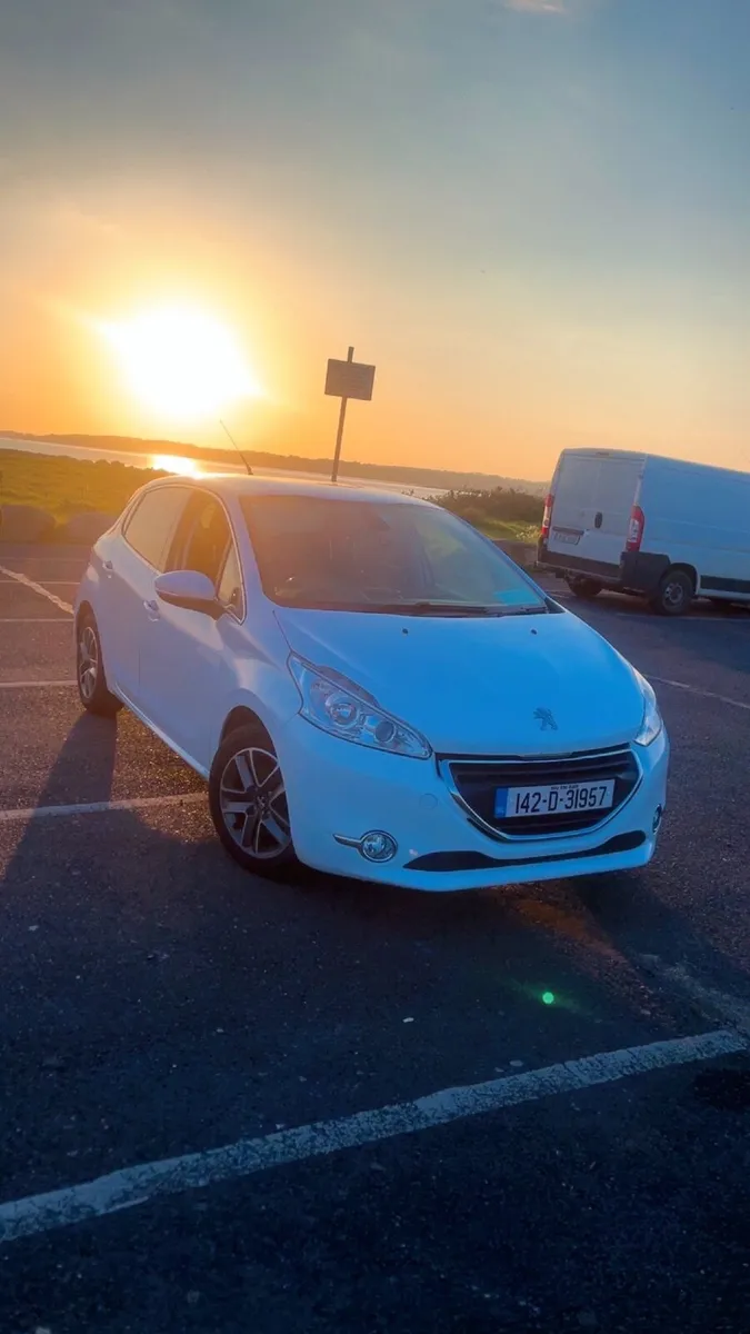 Peugeot 208 2014 - Image 3