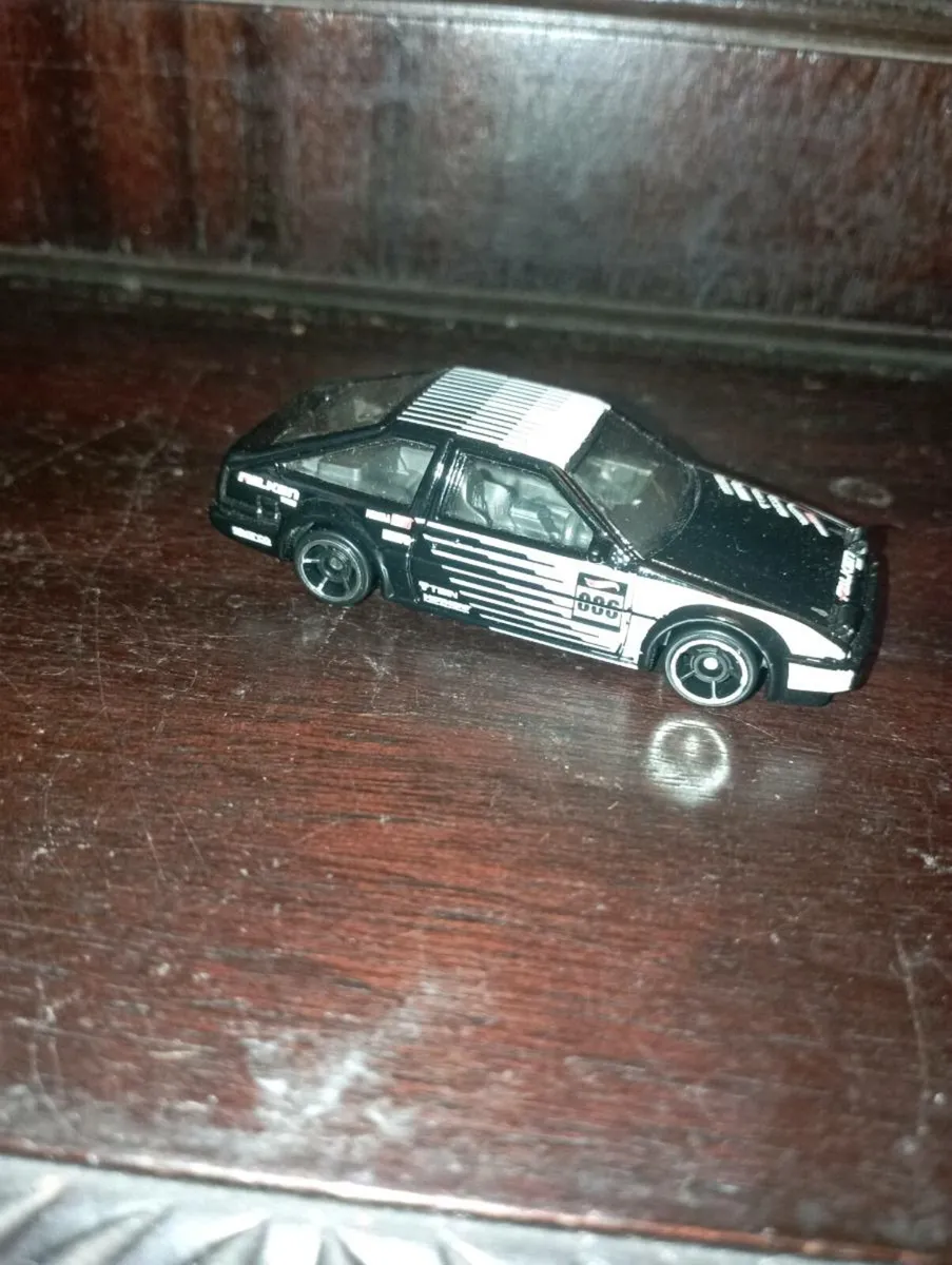 HOT WHEELS DIE-CAST MODLES CARS 1-64 SCALE - Image 3