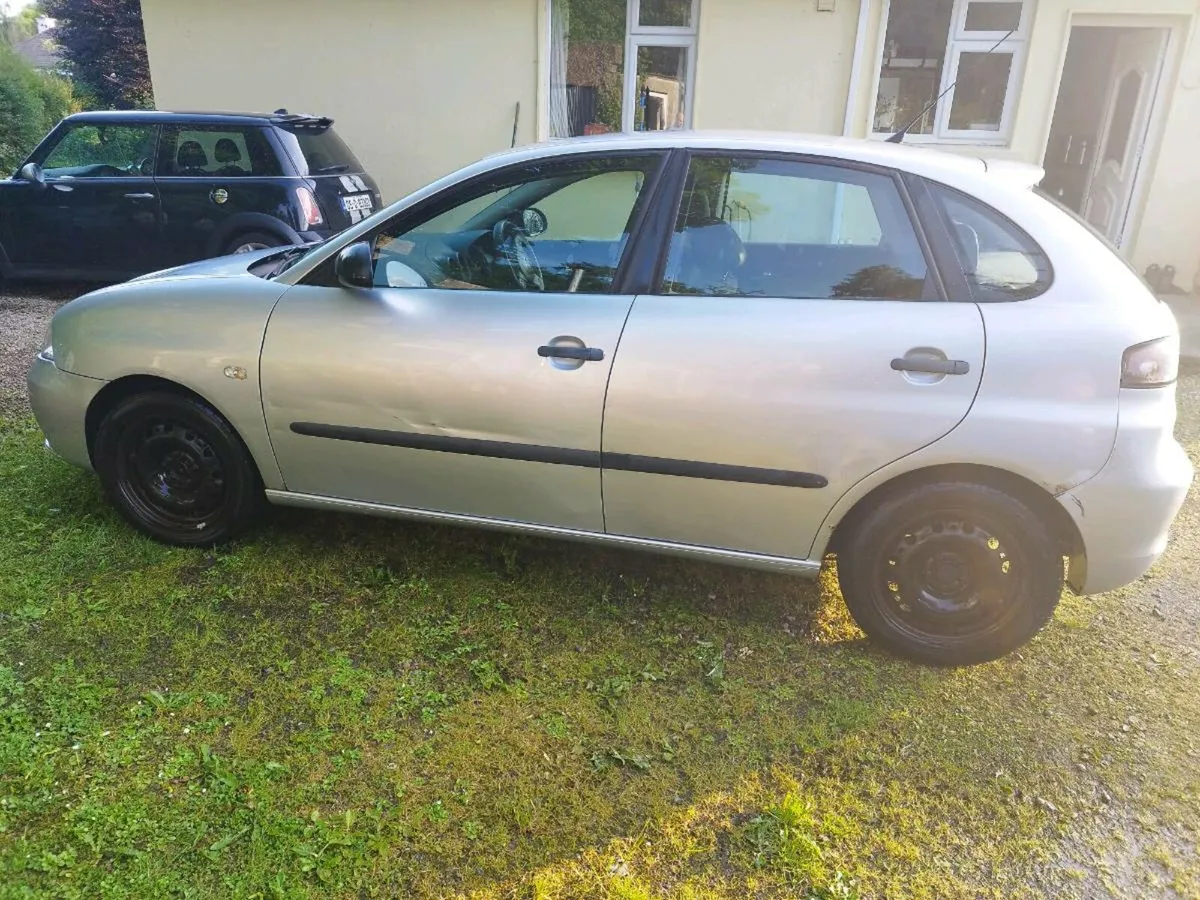 Silver 2007 Seat - Image 3
