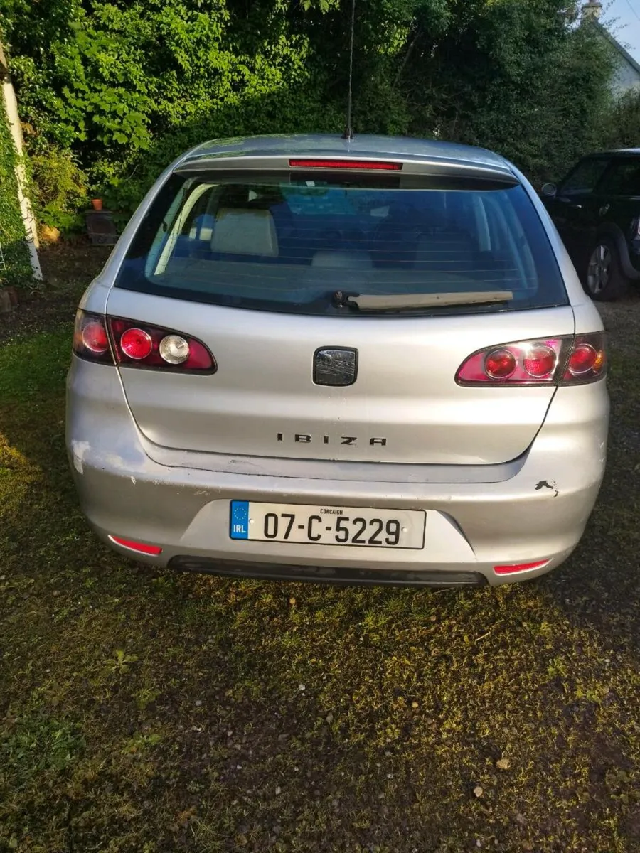 Silver 2007 Seat - Image 4