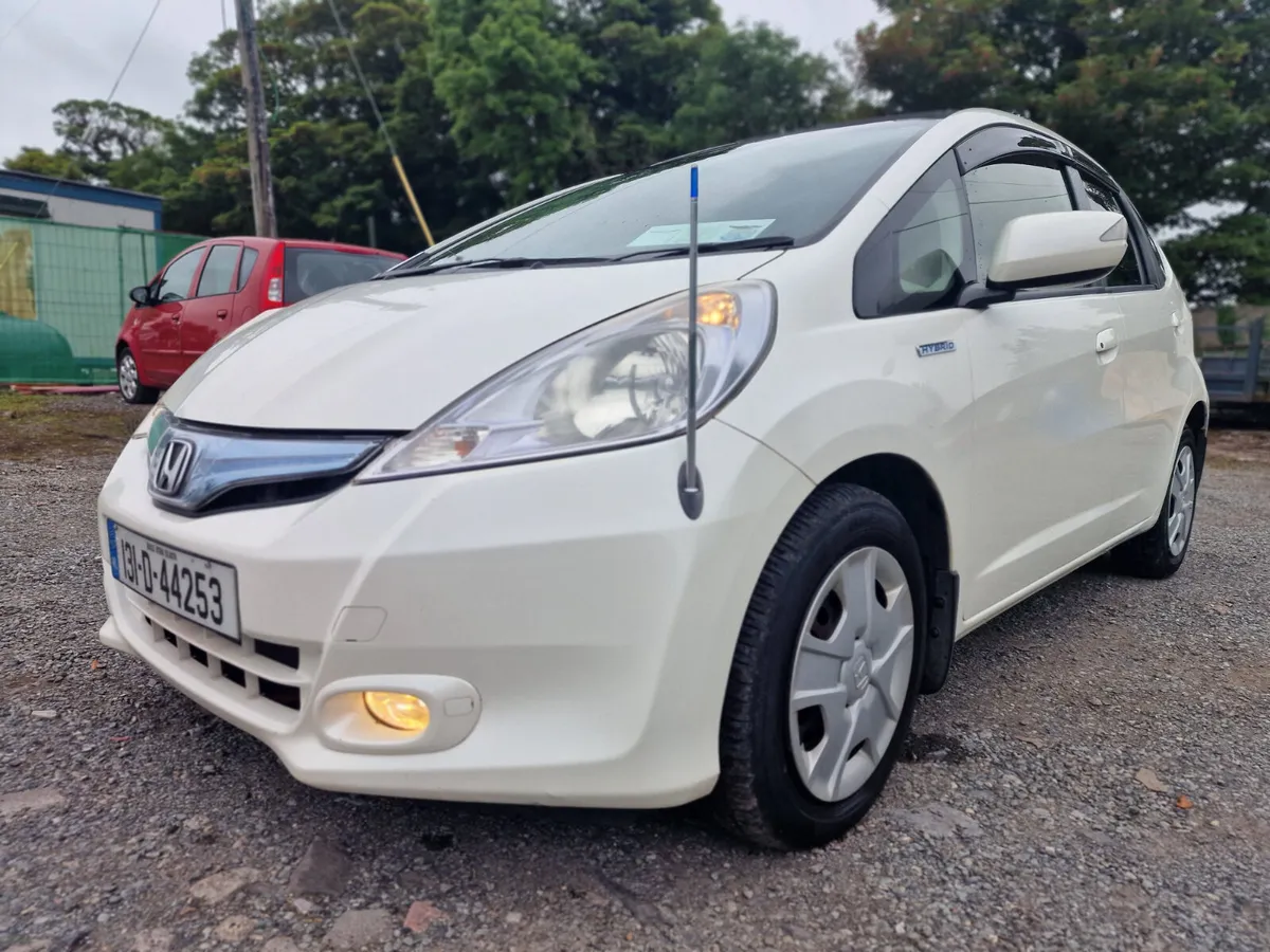 Honda Fit 2013 - Image 4