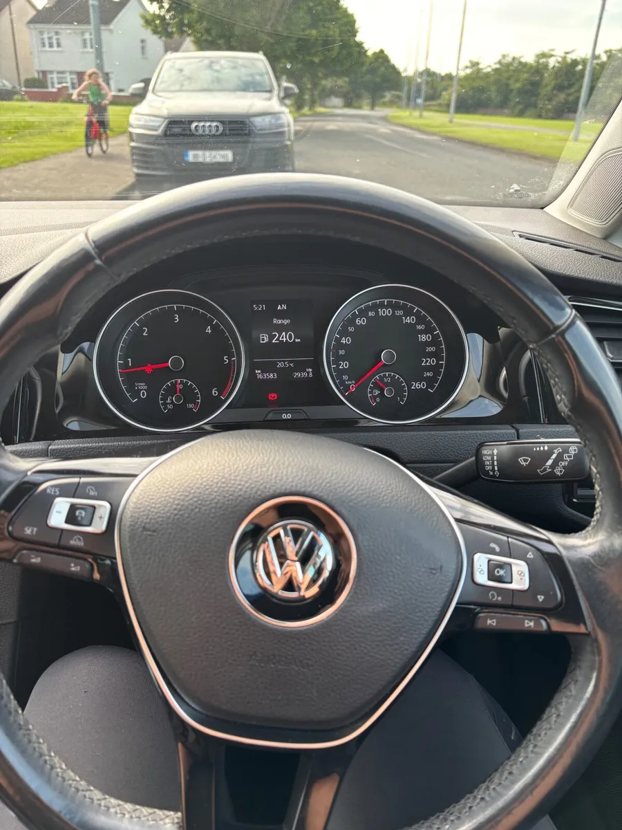 Volkswagen Golf 2017 - Image 2
