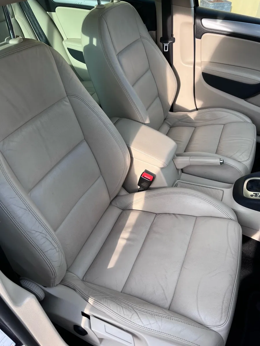 2012 Golf  1.6Tdi Highline Automatic - Image 3