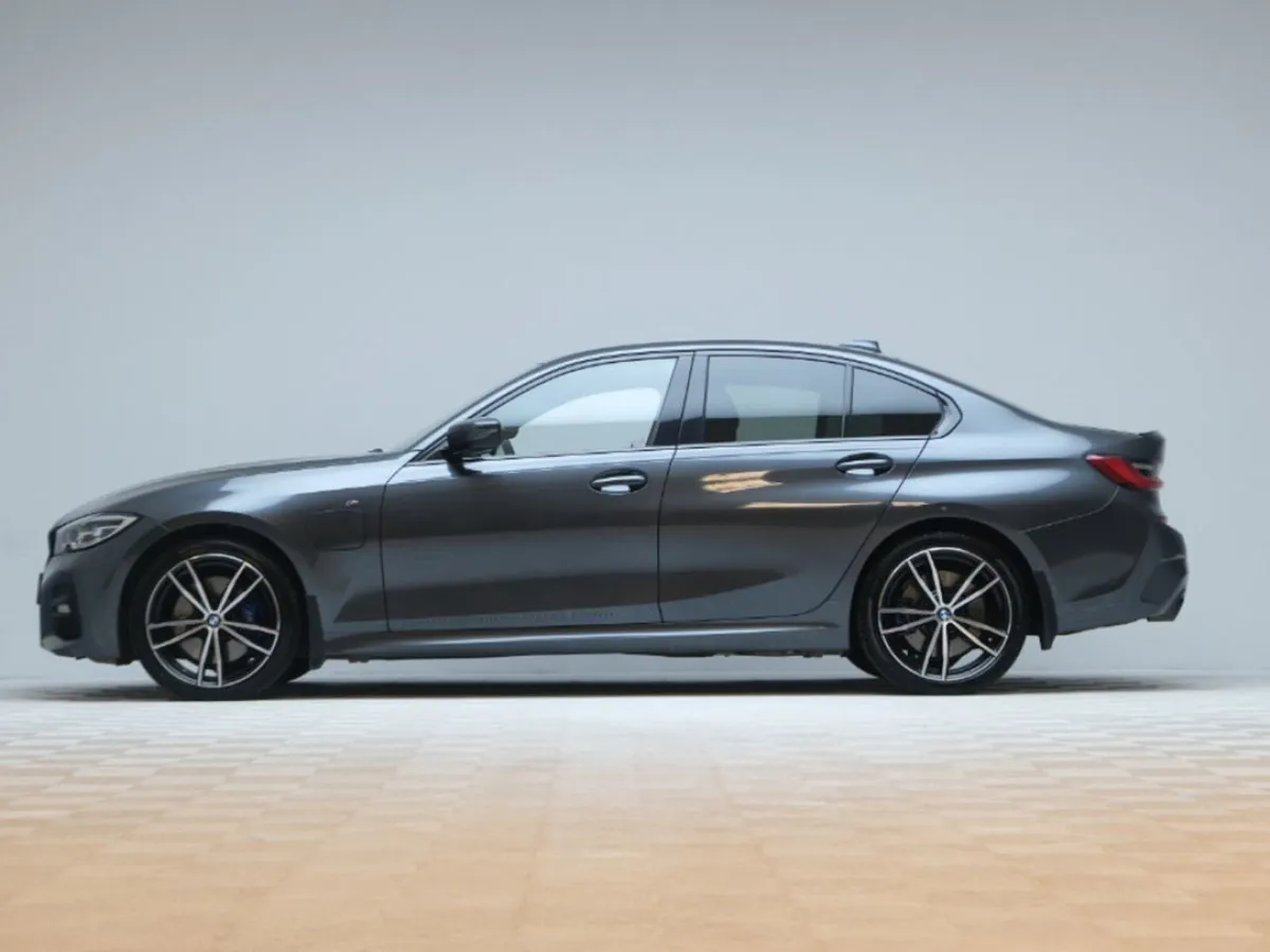 BMW 3 Series 330E M Sport - Image 4