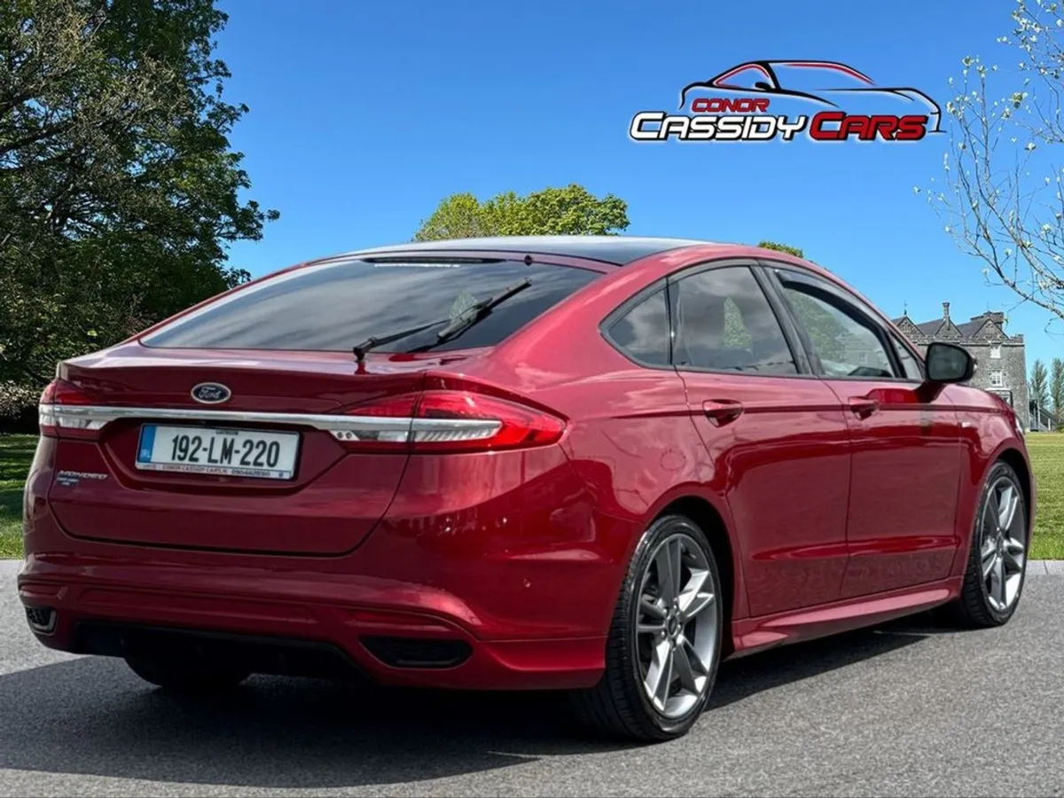 Ford Mondeo ST Line Edition Panoramic Sunroof - Image 2