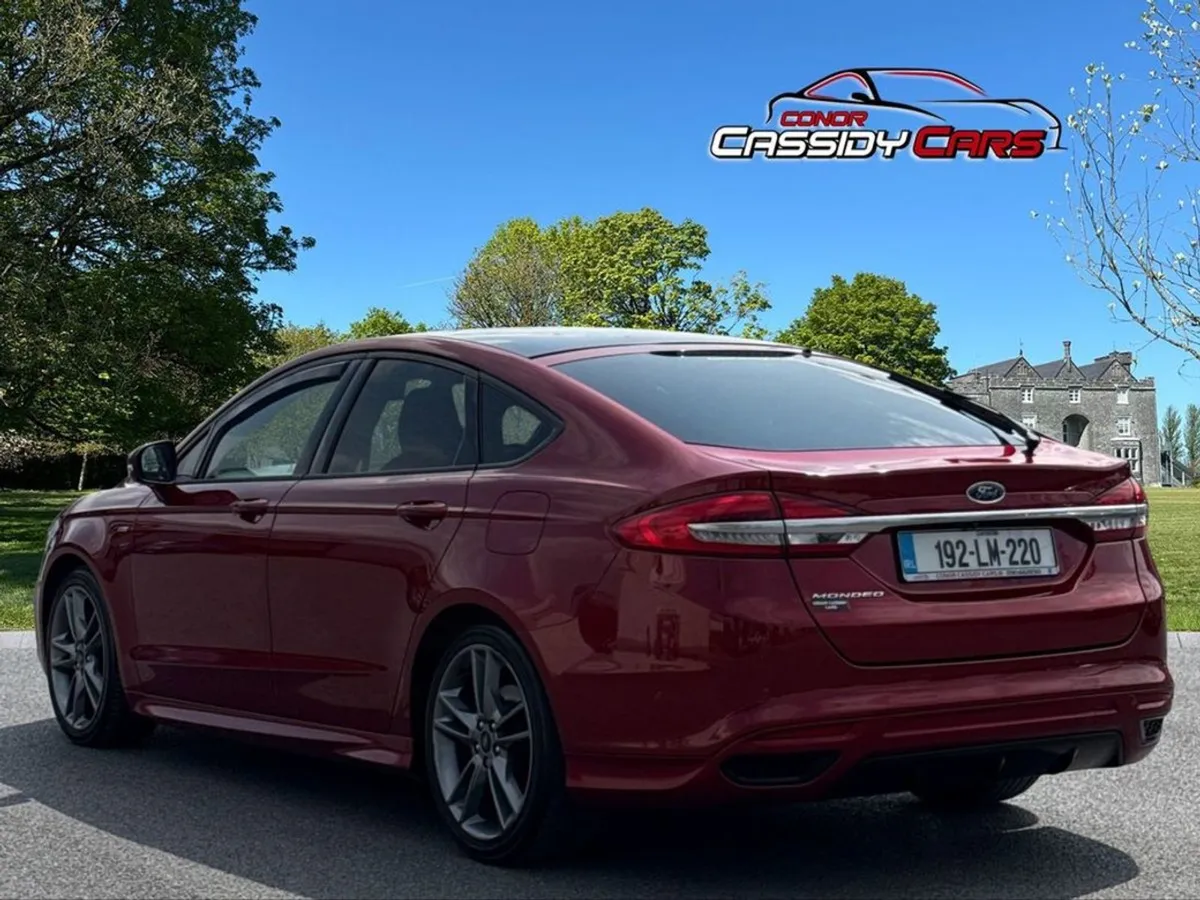 Ford Mondeo ST Line Edition Panoramic Sunroof - Image 3