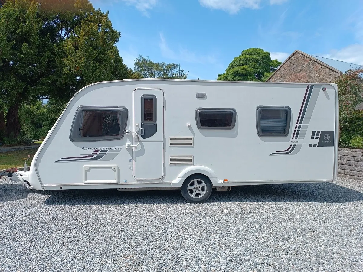 Swift Challenger 560  single axle fixed bed 4berth - Image 2