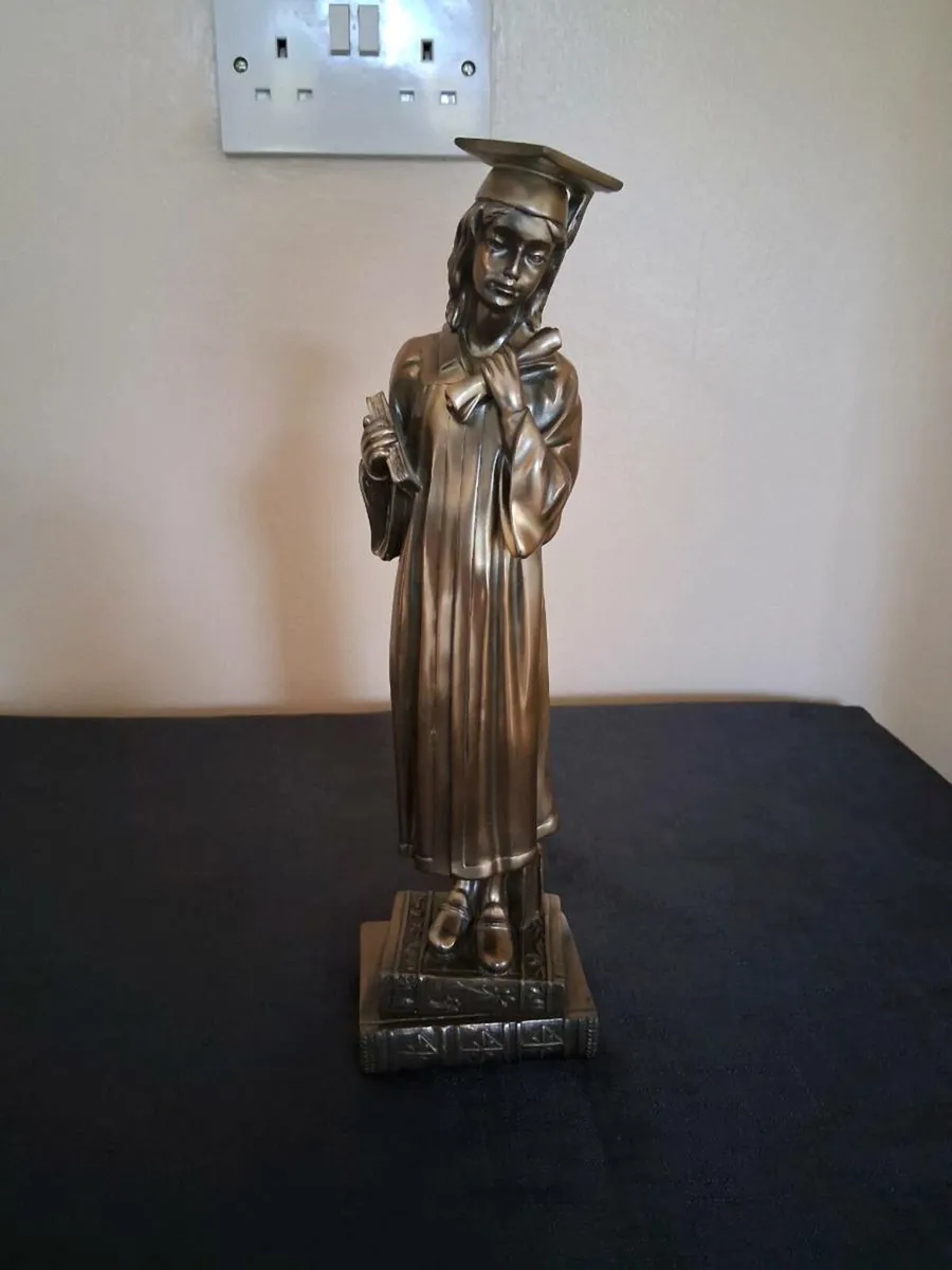 Bronze Effect Graduation Girl Statue - Image 1