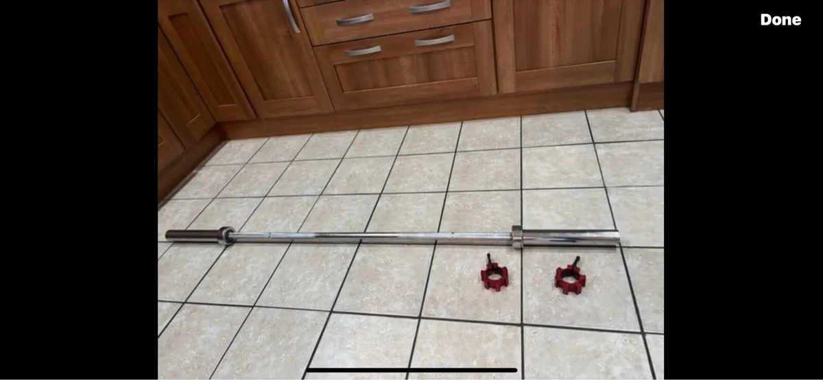 Commercial Olympic Barbell 6 Foot + Jaw Collars - Image 1