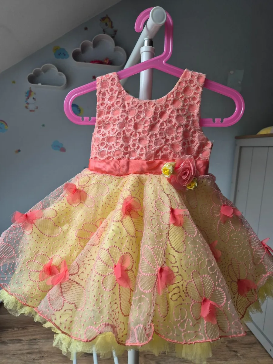 Beautiful dresses for 9 -18 months  old girls - Image 1