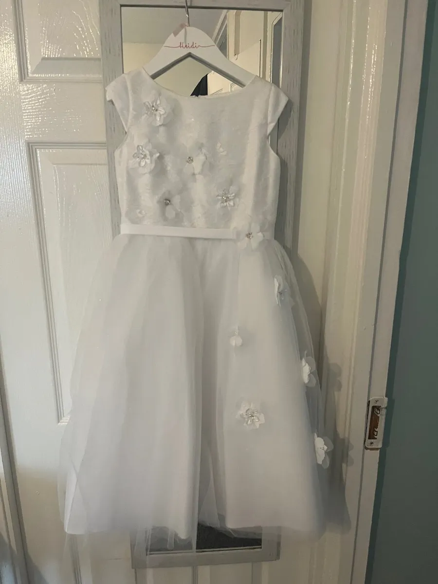 Communion dress - Image 1
