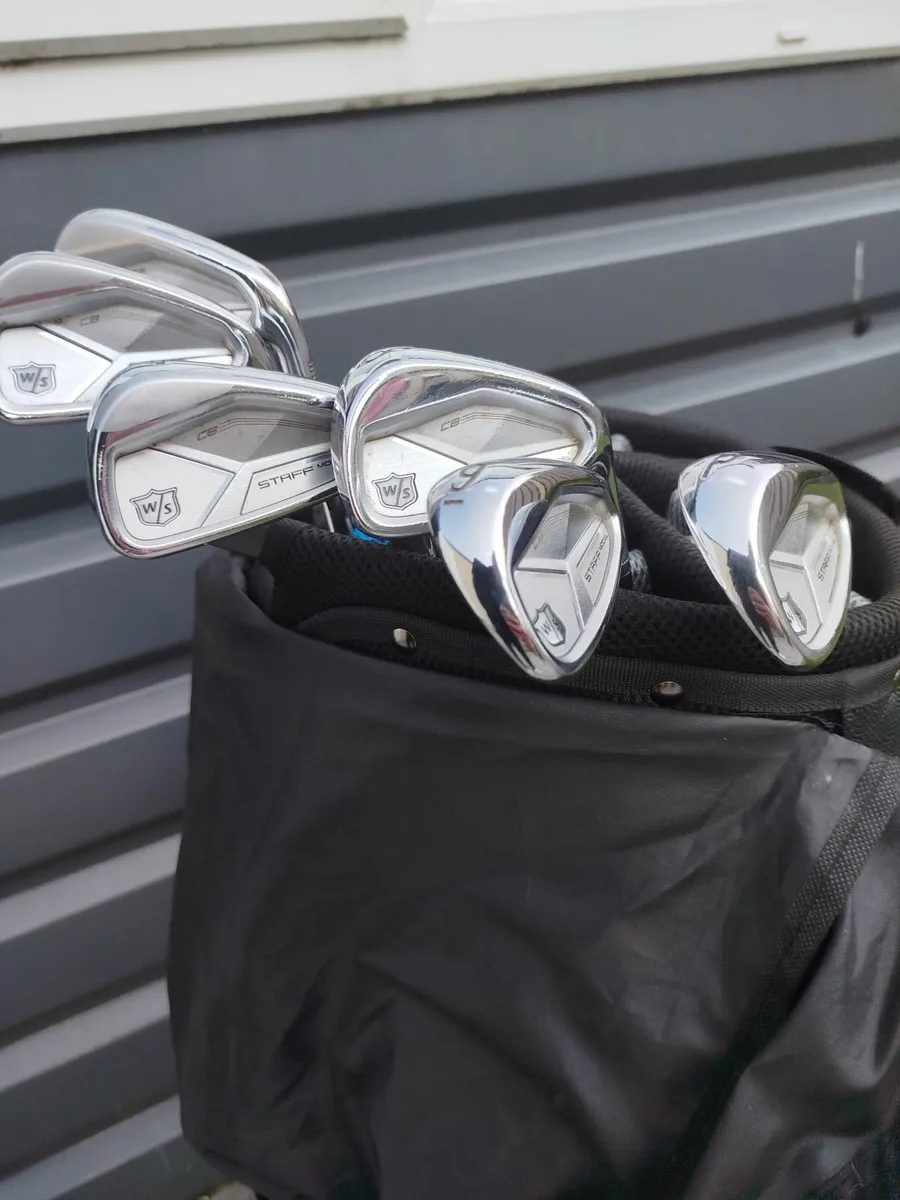 Golf clubs Wilson Staff CB irons - Image 1
