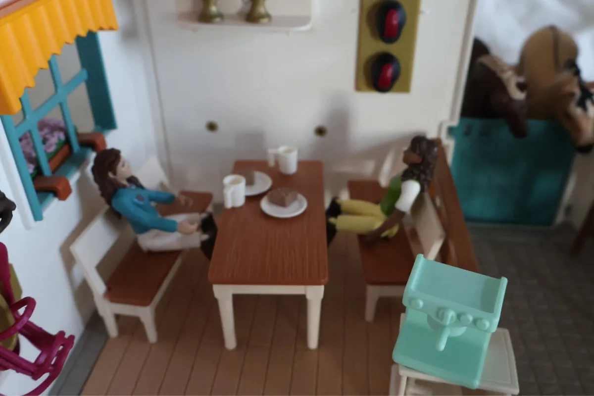 Both parts of the schleich shops - Image 2