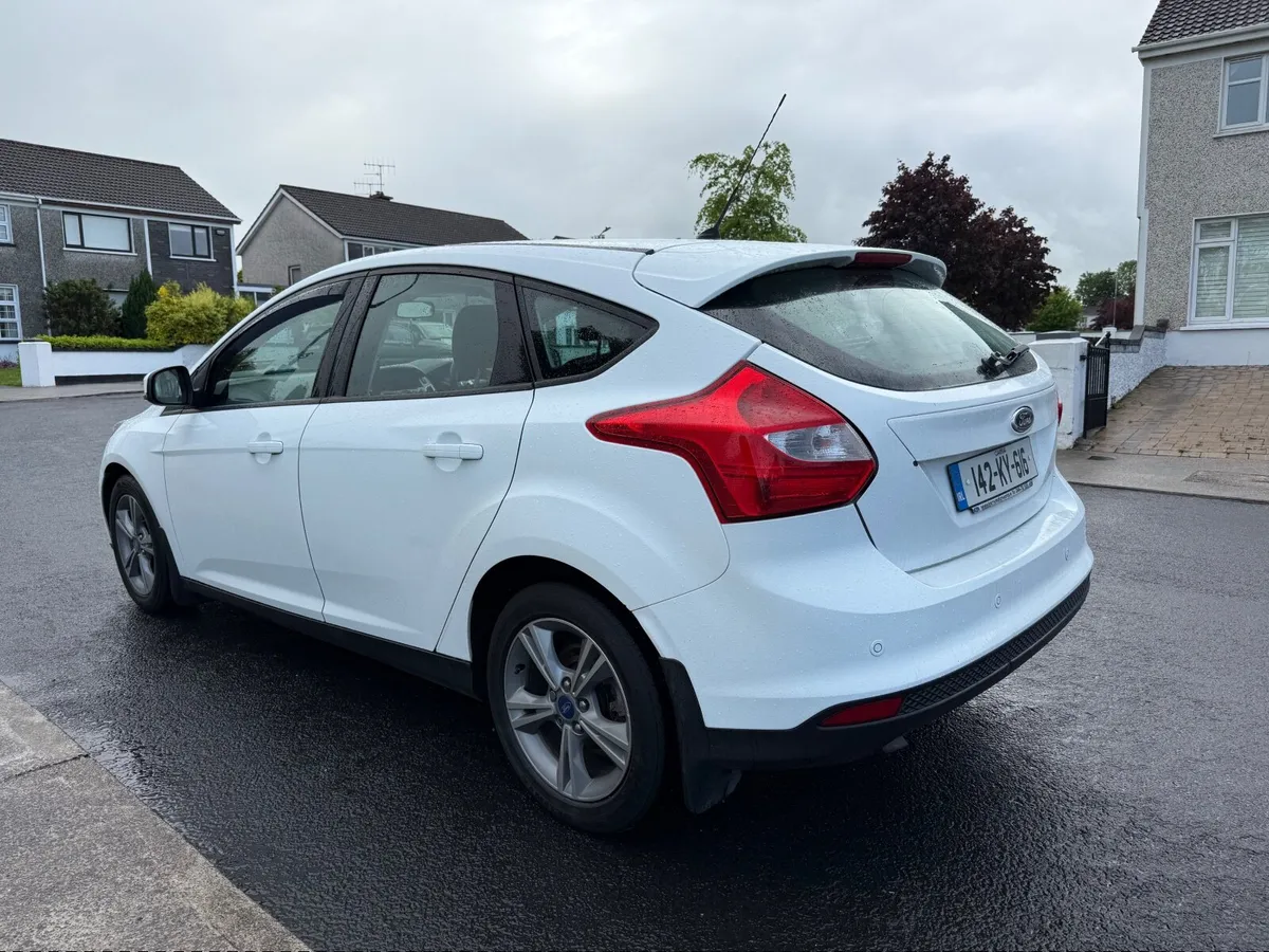 Ford Focus 2014 Full main dealer service history - Image 4