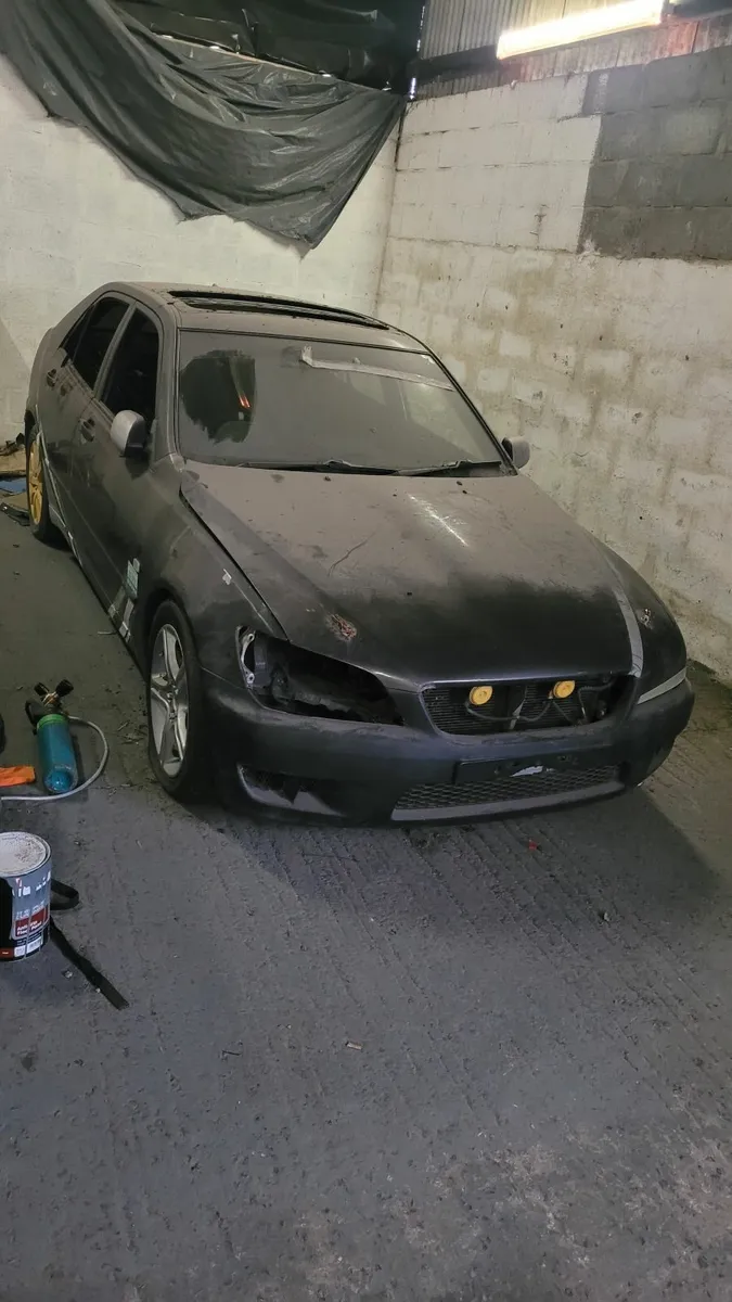 IS200 for Project/Parts - Image 1