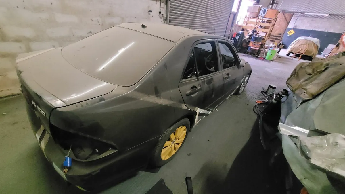 IS200 for Project/Parts - Image 4