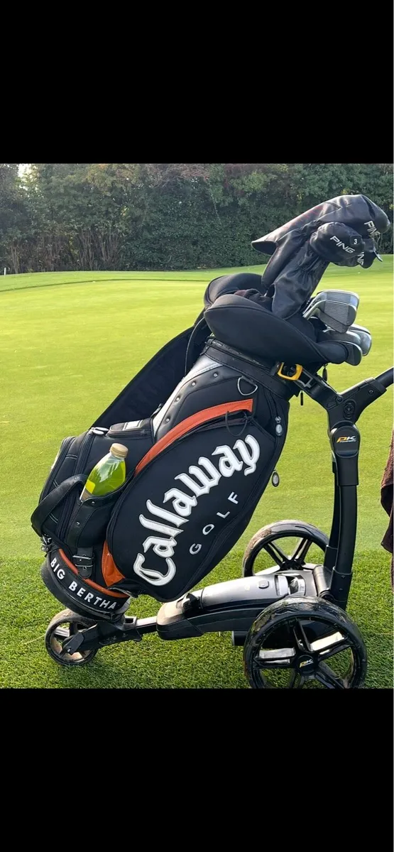 Golf Tour Bag Rare - Image 1