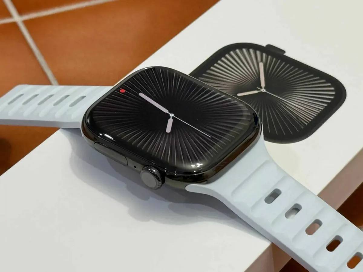 Apple Watch Series 10 GPS+Cellular - Image 2