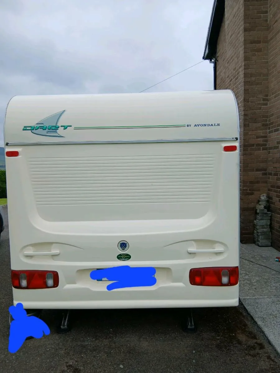 Avondale 6 birth Caravan - Image 3