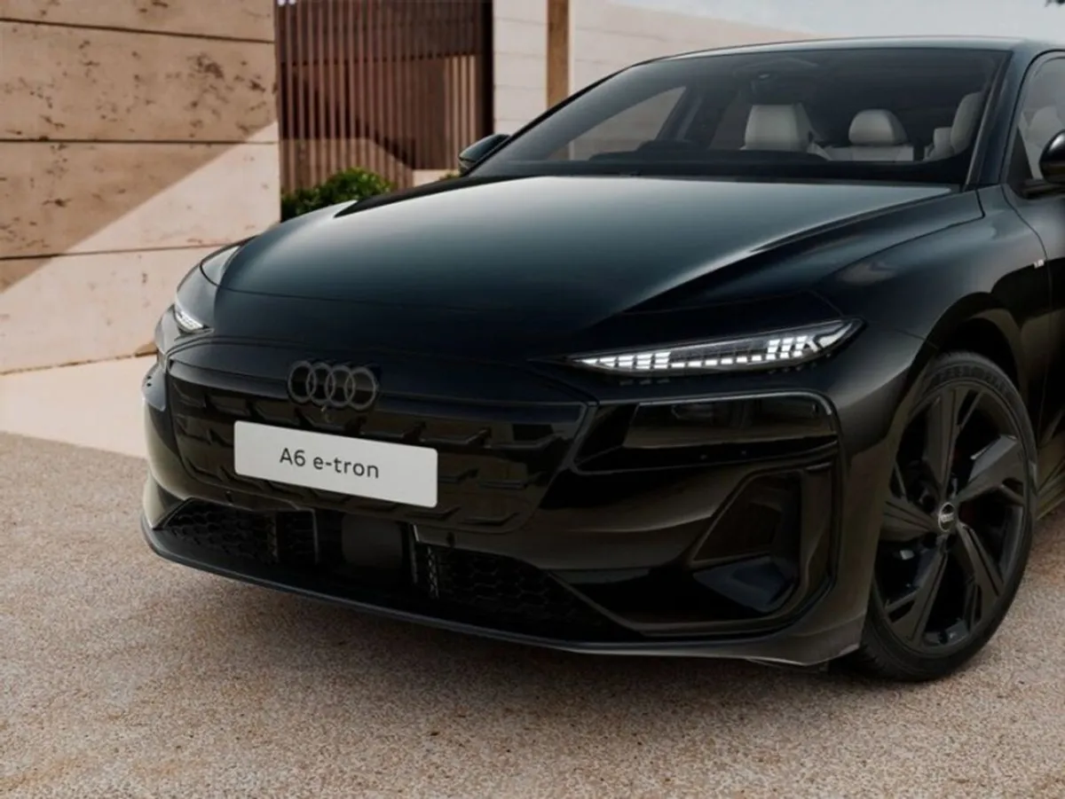 Audi A6 E-tron Sportback S-line 210kW With Black - Image 3