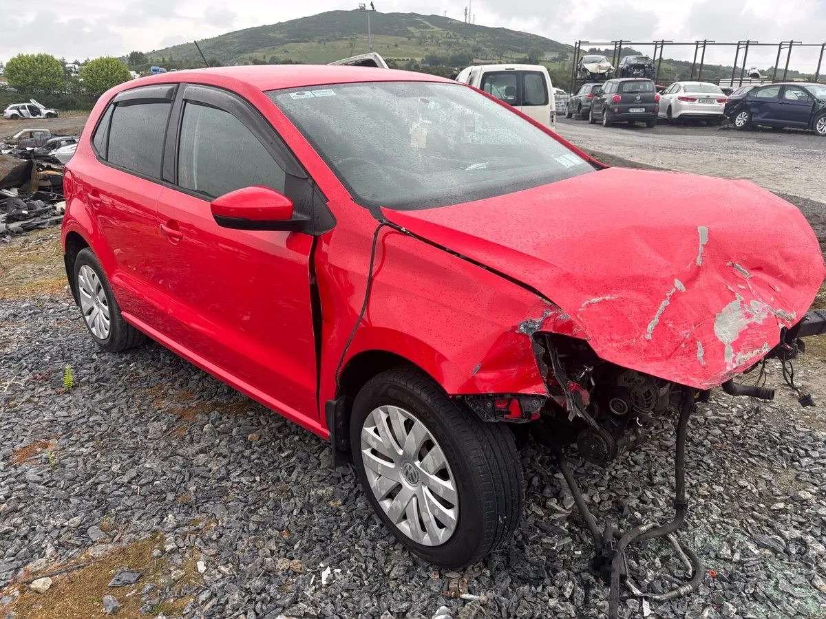 Volkswagen polo for breaking - Image 2