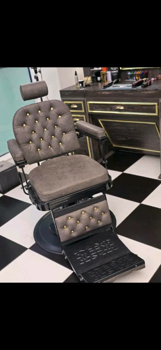 Barber equitment  for sale - Image 3