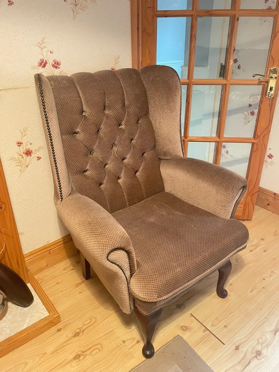 Mid-70s 3 piece velour suite - Image 2