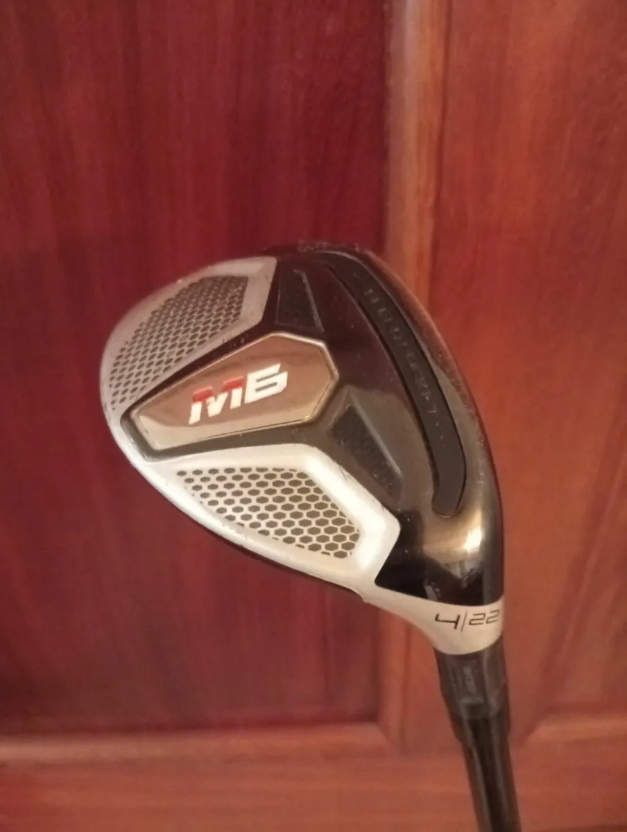 TaylorMade M6 4 Rescue/Hybrid 22 Degree Reg flex - Image 1