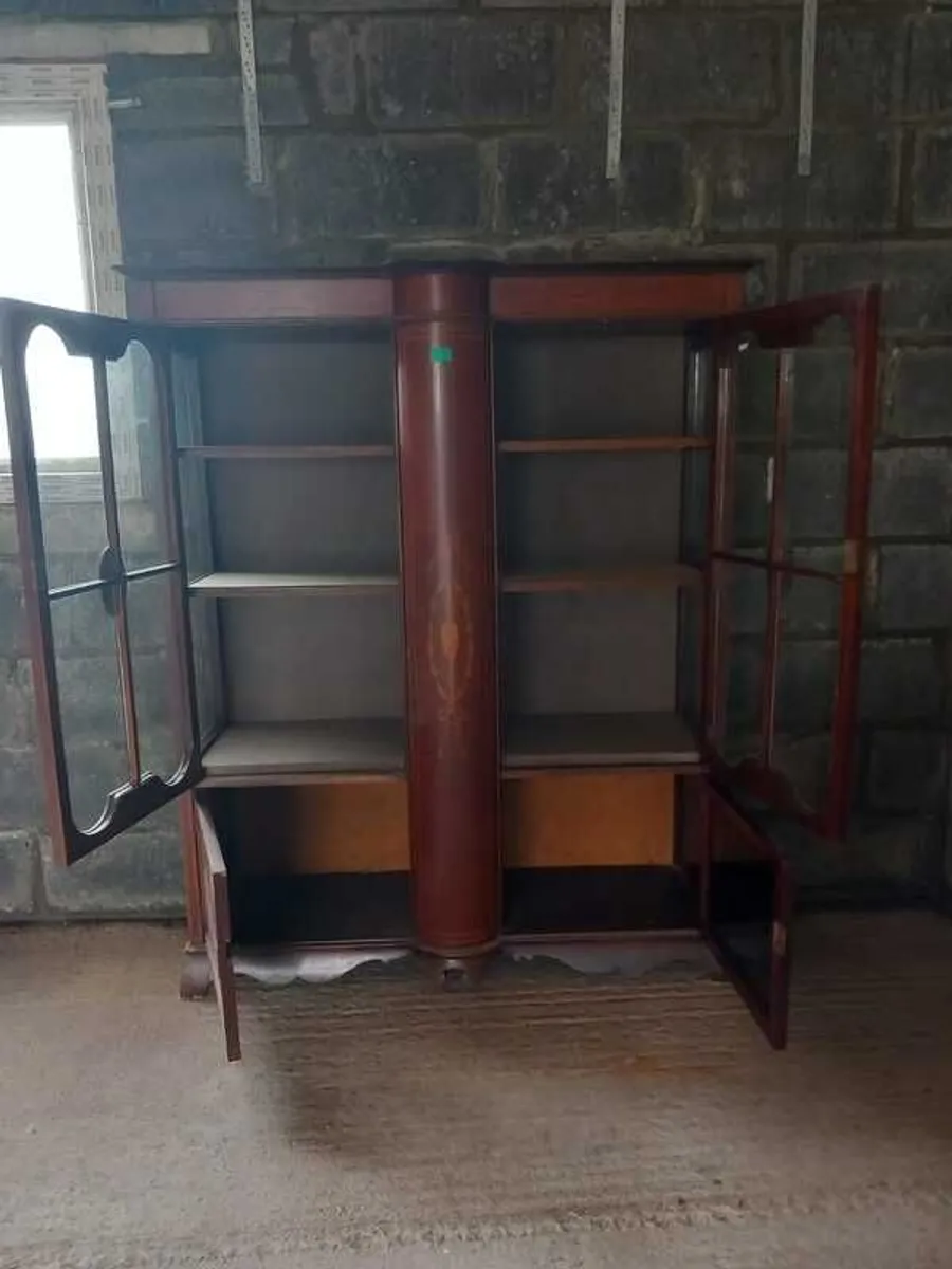 Beautiful Edwardian display cabinet - Image 2