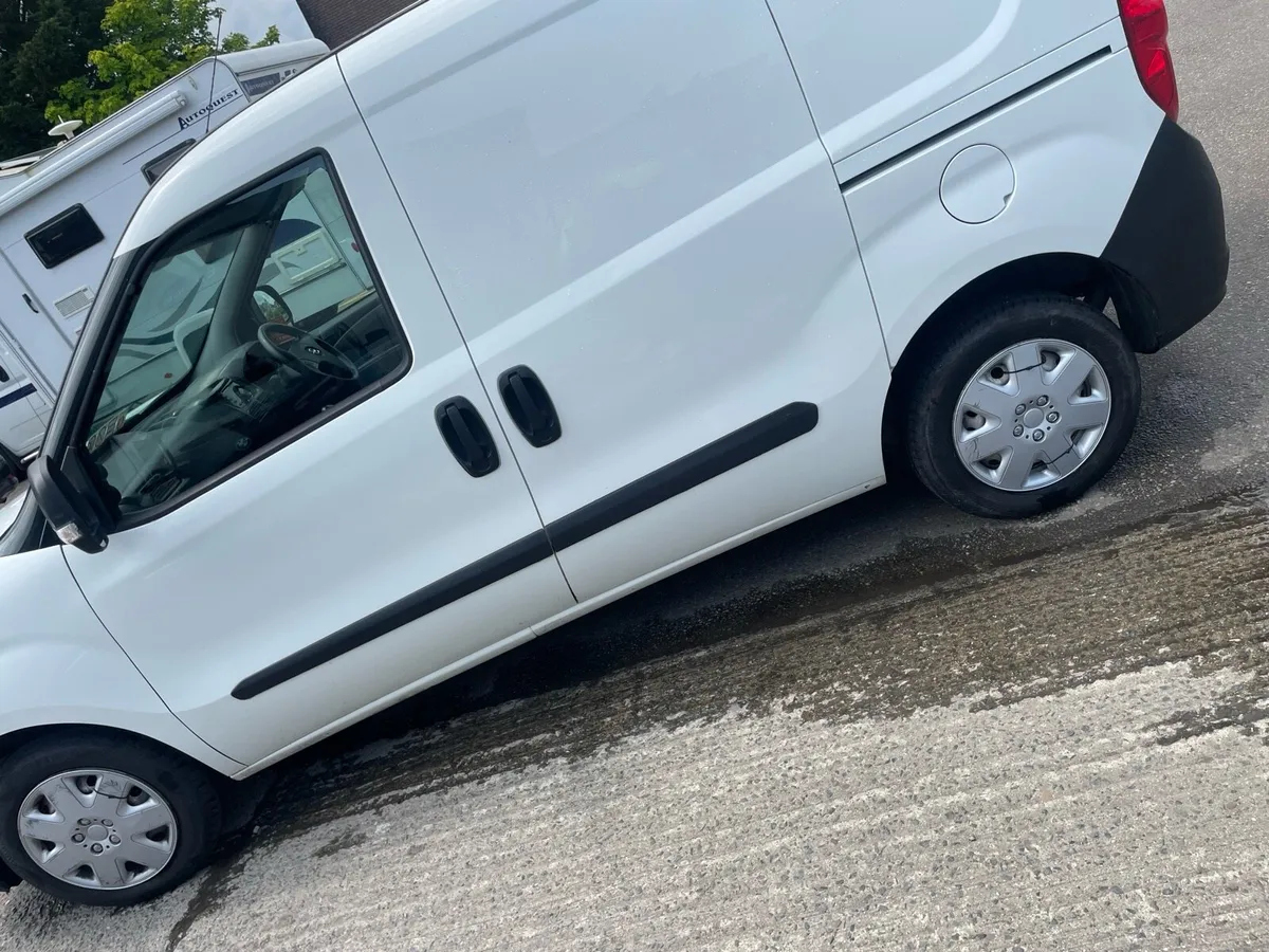 Opel combo 2017 120,000 miles - Image 3