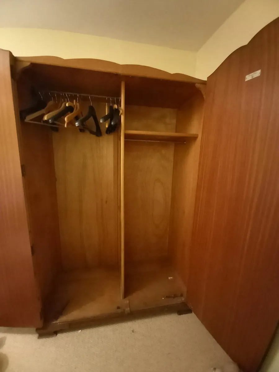 Wardrobe Antique - Image 3